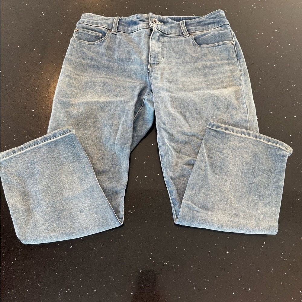 So Slimming Chico’s Blue Jeans Size 0 - Picture 2 of 8